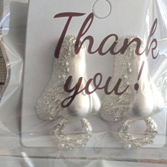 Earrings - Picture 4 of 4